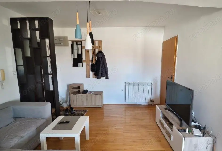 Vanzare apartament de doua camere 13Septembrie