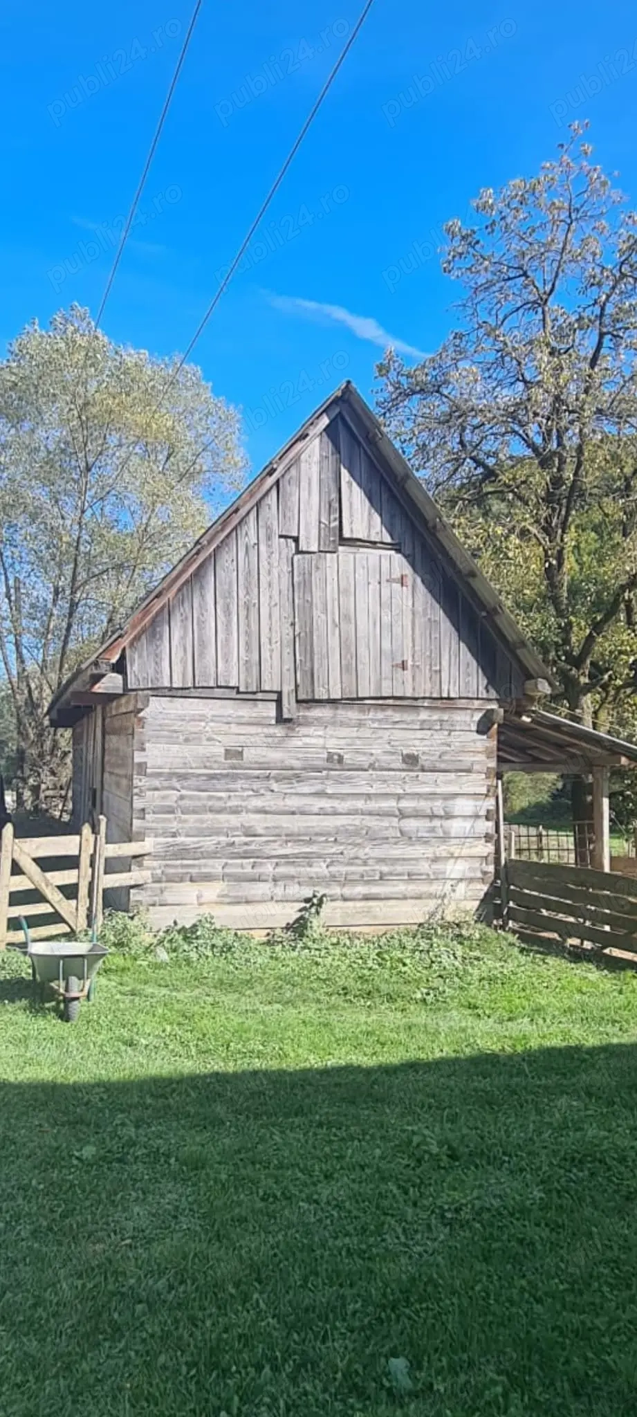 Vând casă pe Transapuseana 