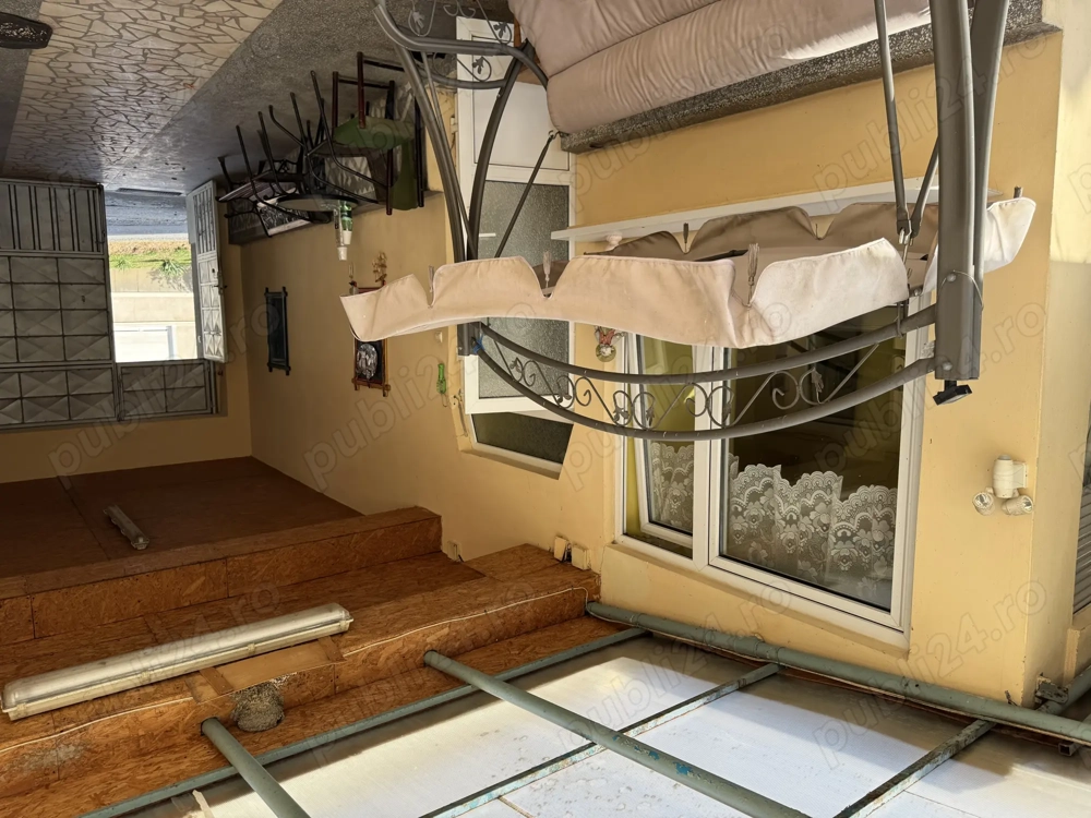 Vând casa Moniom Caras-Severin la 3 km de Resita 