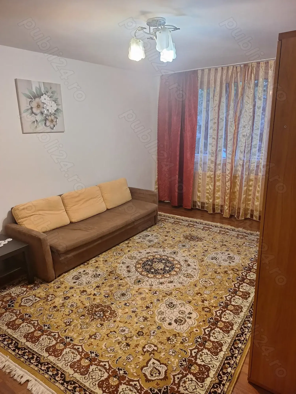 Inchiriere apartament 3 camere metrou 1 Decembrie, centrala proprie