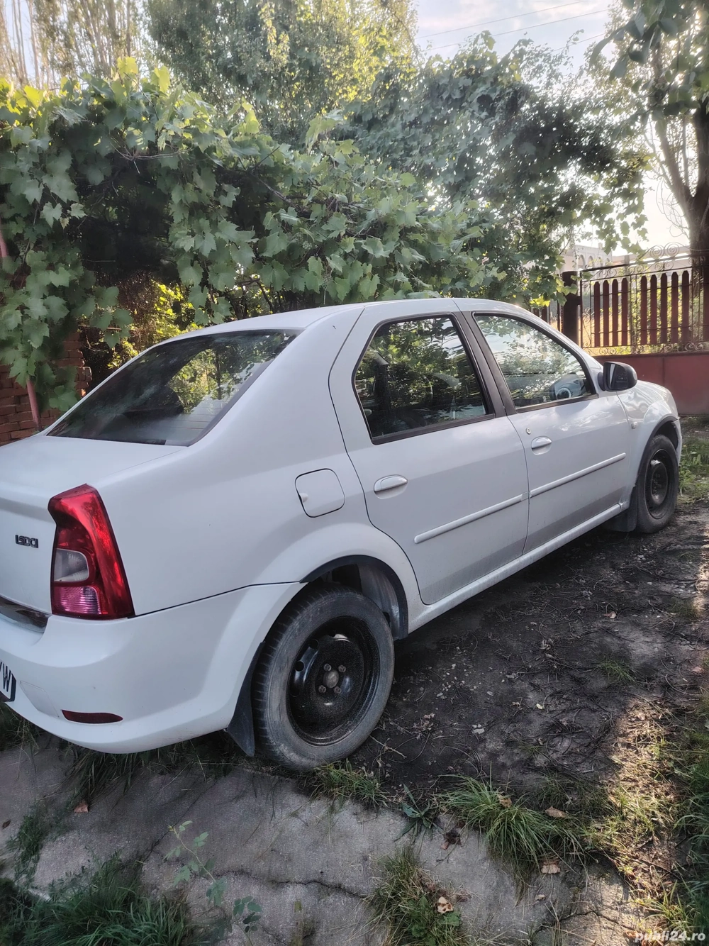 Vând logan 2010 1.5td 90cp