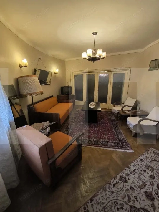 Apartament cu 2 camere, 56 mp, boxă la subsol – zona Universitate