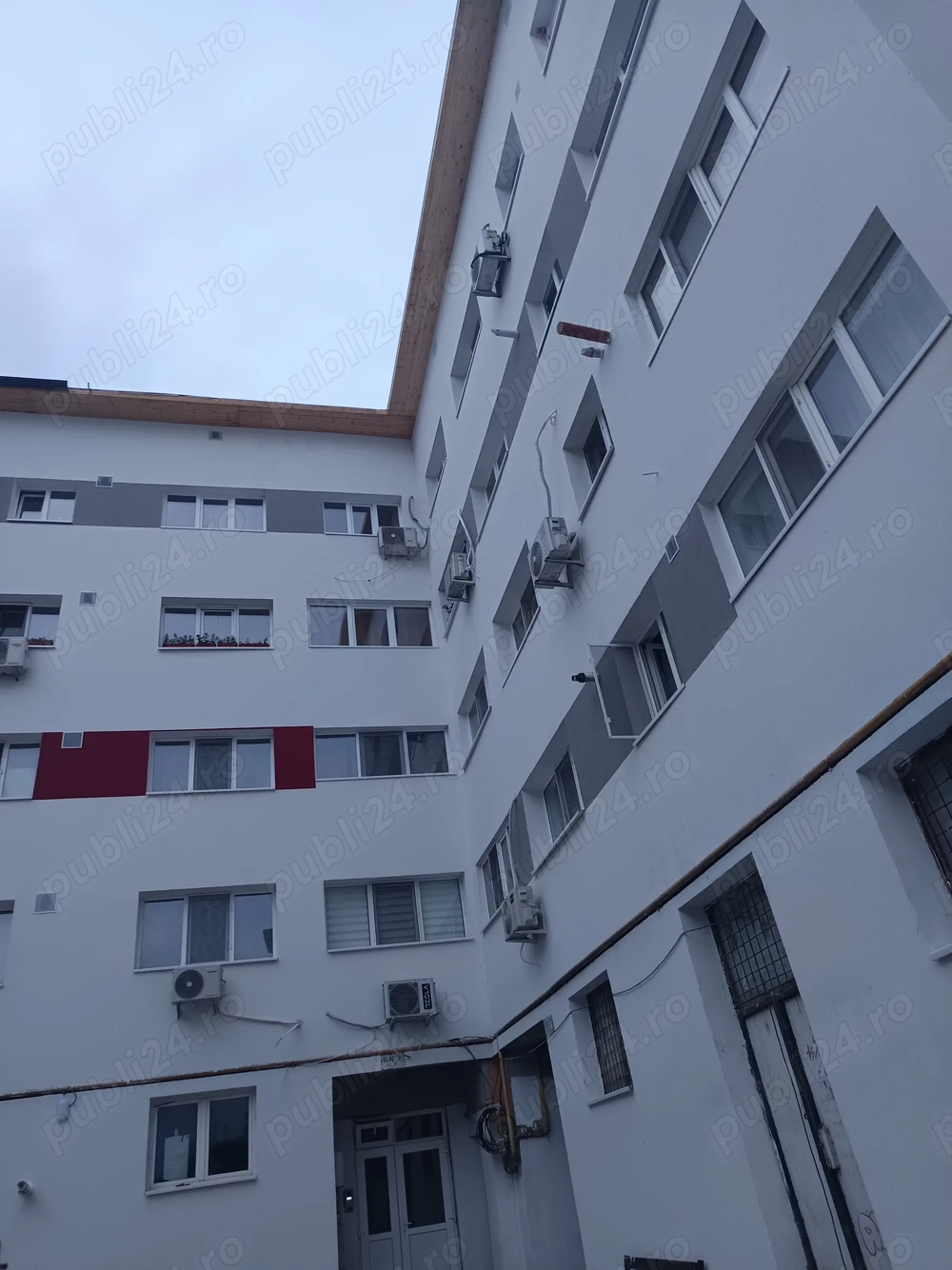 Apartament 4 camere în Balș 