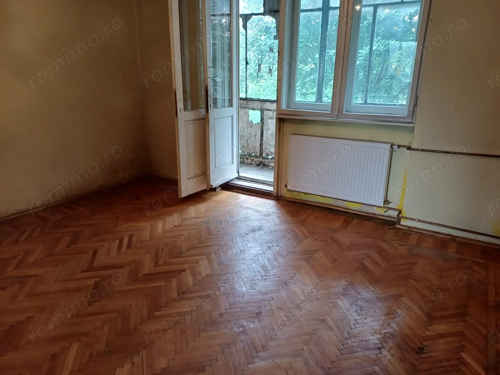 De vanzare apartament 2 camere   zona Balcescu- 540
