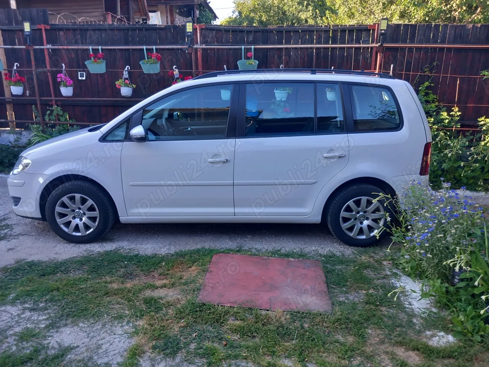 Vând Touran 2010,1.9 TDI 