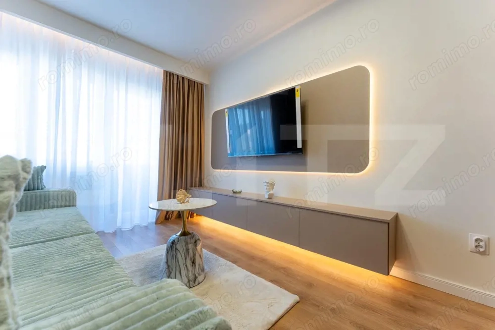 Apartament la cheie, decomandat, totul nou, parcare, zona Terra