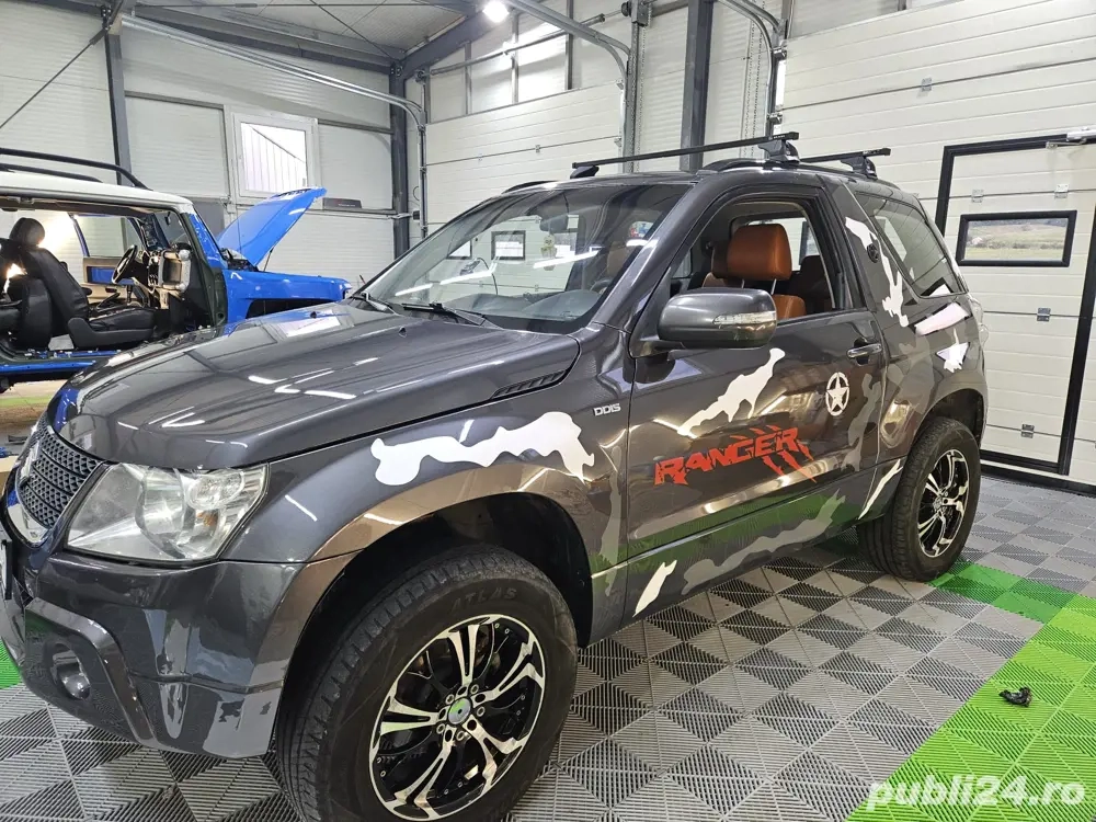 Suzuki grand vitara 2012