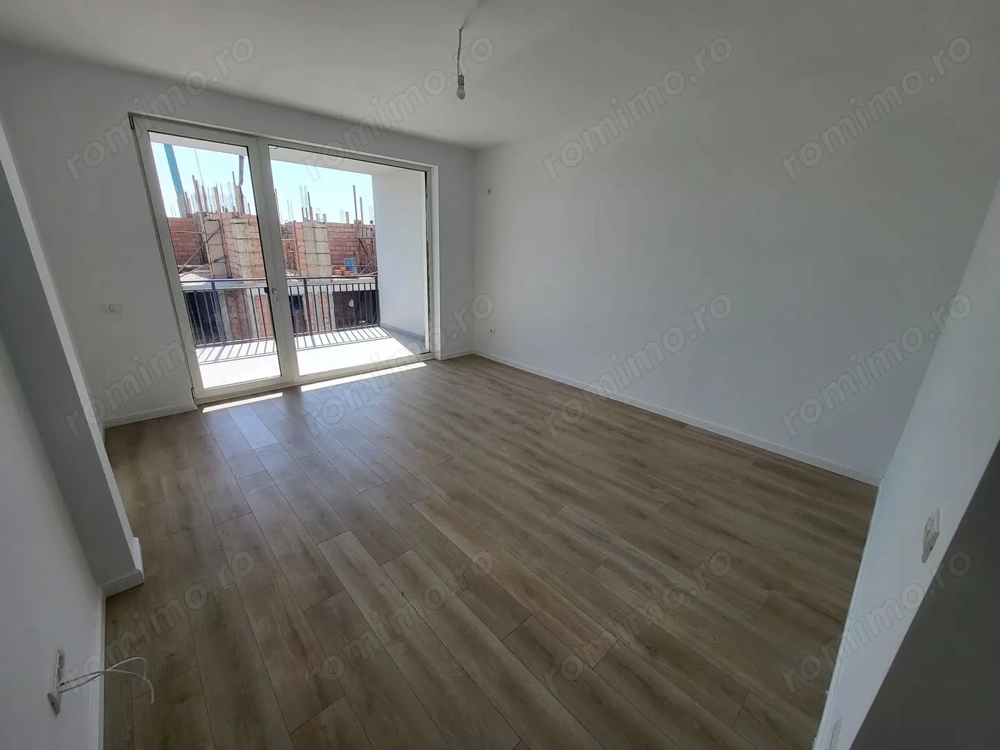 Langa Calea Timisoarei. Bucatarie inchisa. Etaj 1. Decomandat