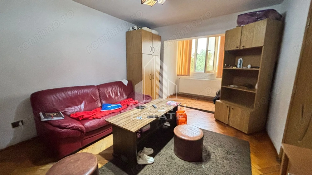 Apartament cu 3 camere, etaj intermediar, bloc anvelopat