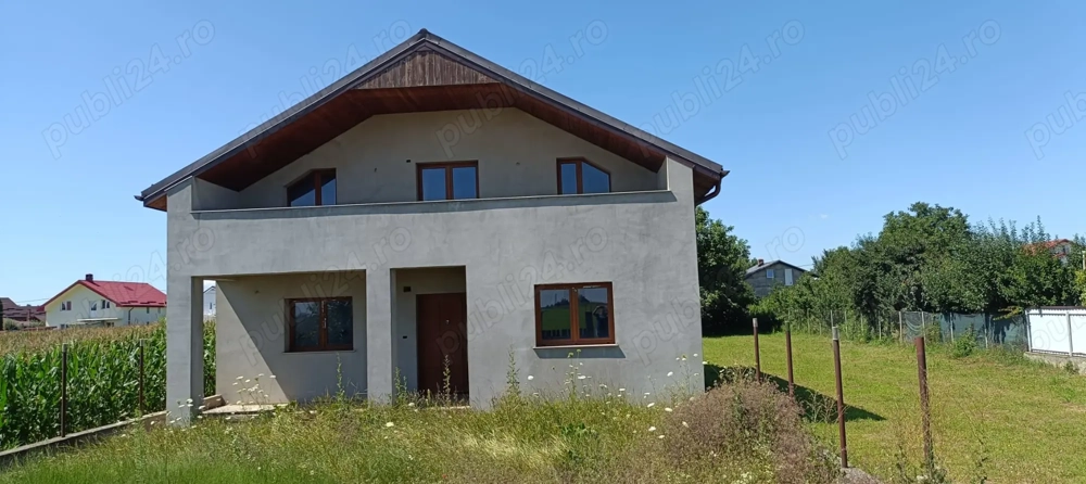 Casa de vanzare,loc Sabaoani Neamt,12km distanta de orasul Roman Casa de vanzare,loc Sabaoani Neamt,12km distanta de orasul Roman