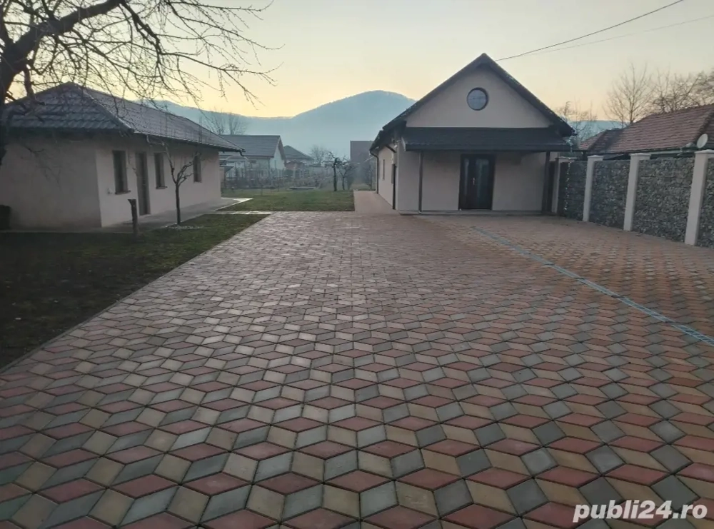 Casă Piatra Nț 180 mp plus 1800 mp teren
