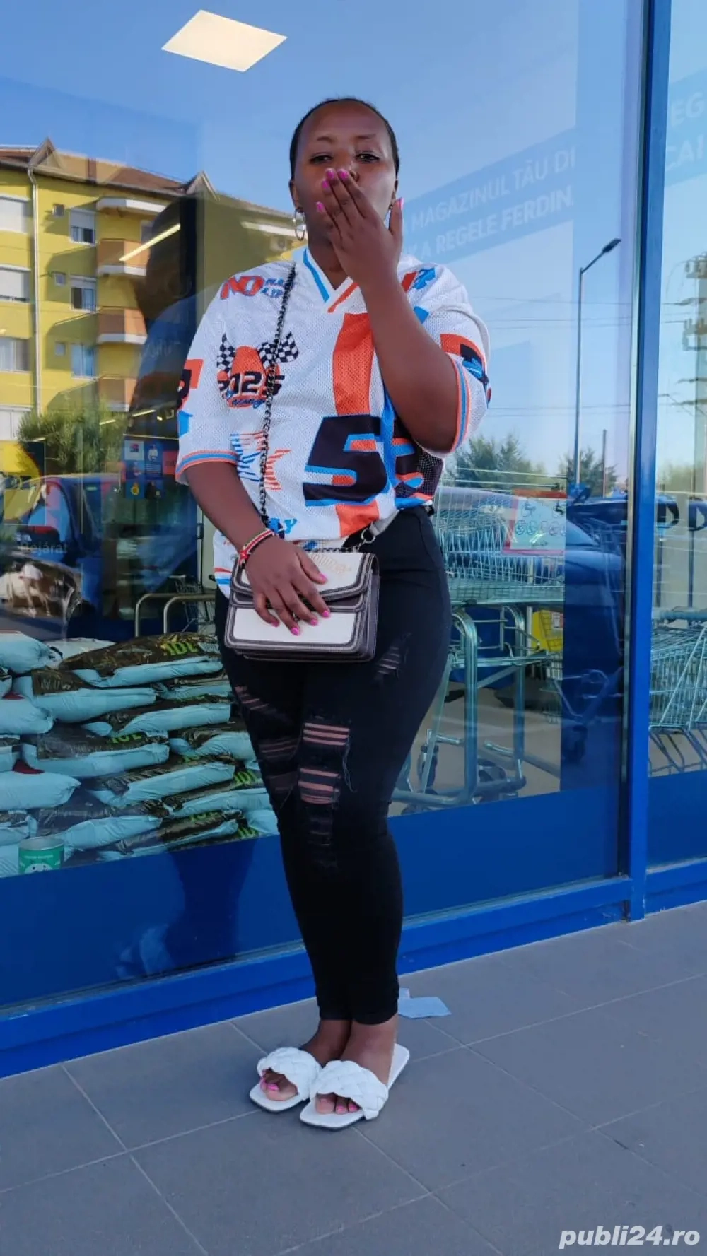 Tanara din Kenya cauta loc de munca in Sibiu