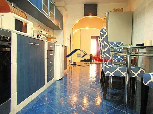 Modern Imbunatatit! Vanzare apartament 3 cam in Targoviste - IC Bratianu.