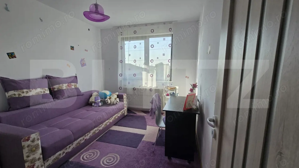 Casa 4 camere 110 mp .Teren 200 mp . Odoreu