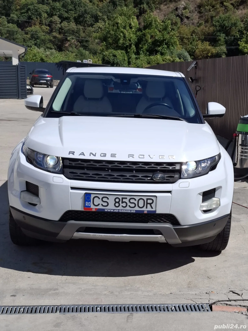 vand land rover