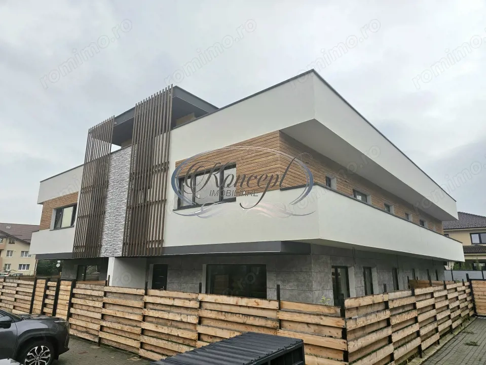 Casa de vanzare tip cvadruplex semifinisata zona Parcului Poligon, Floresti