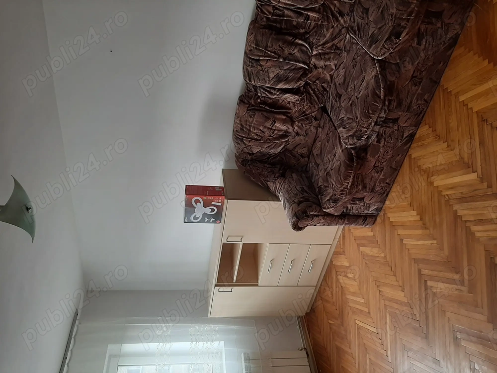 Închiriez apartament cu doua camere în Hațeg 