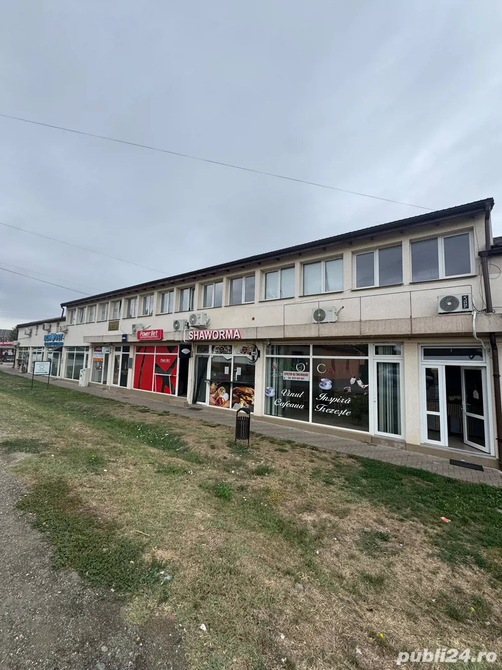 proprietar inchiriez spatiu  comercial sanandrei
