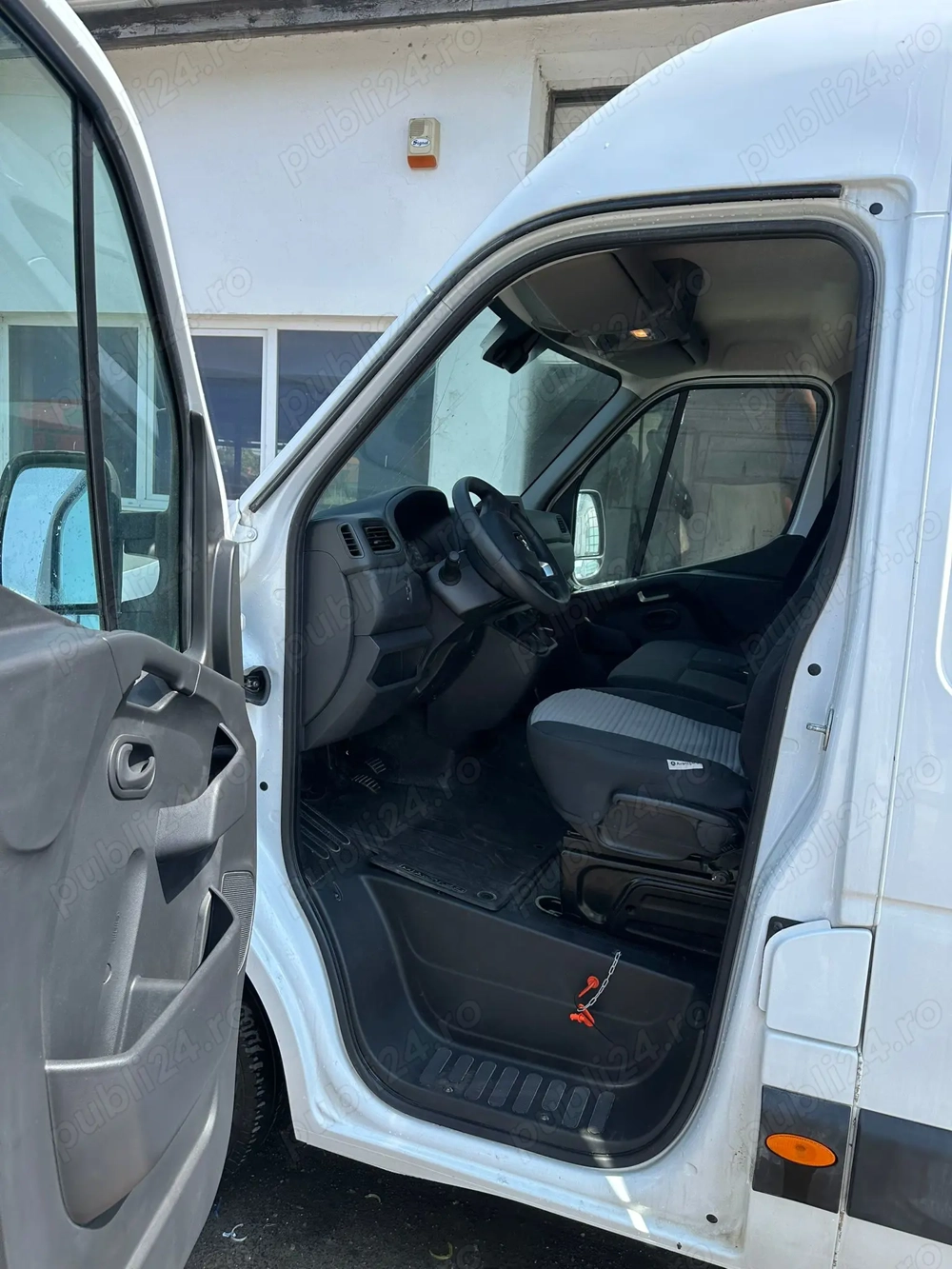 Renault Master 2023   4 bucati 