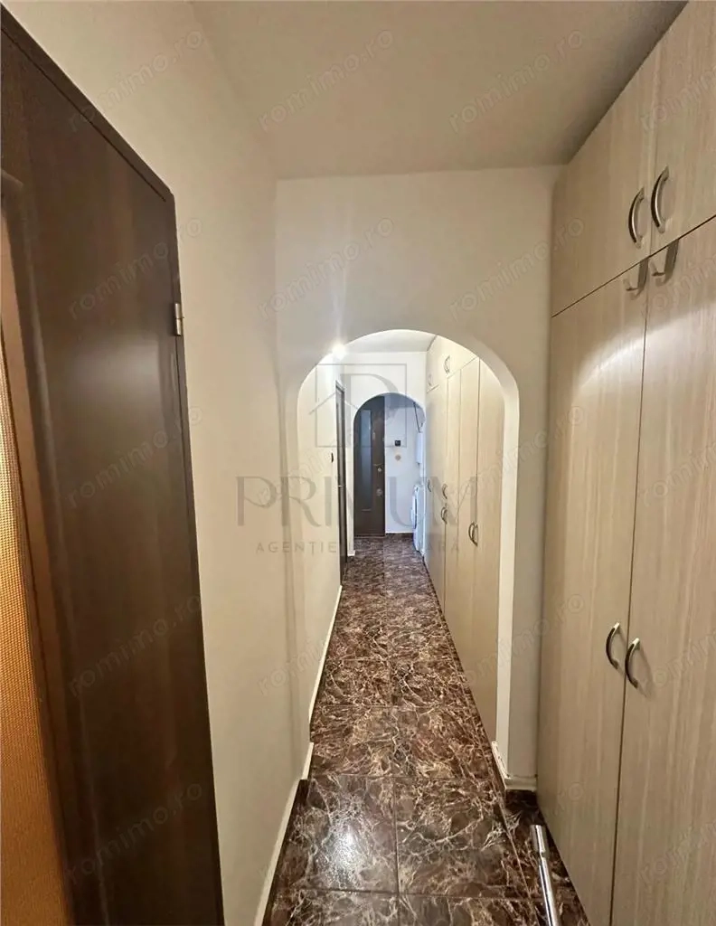 Freidorf - 3 cam - etj 1- decomandat - mobilat - centrala - spatios-