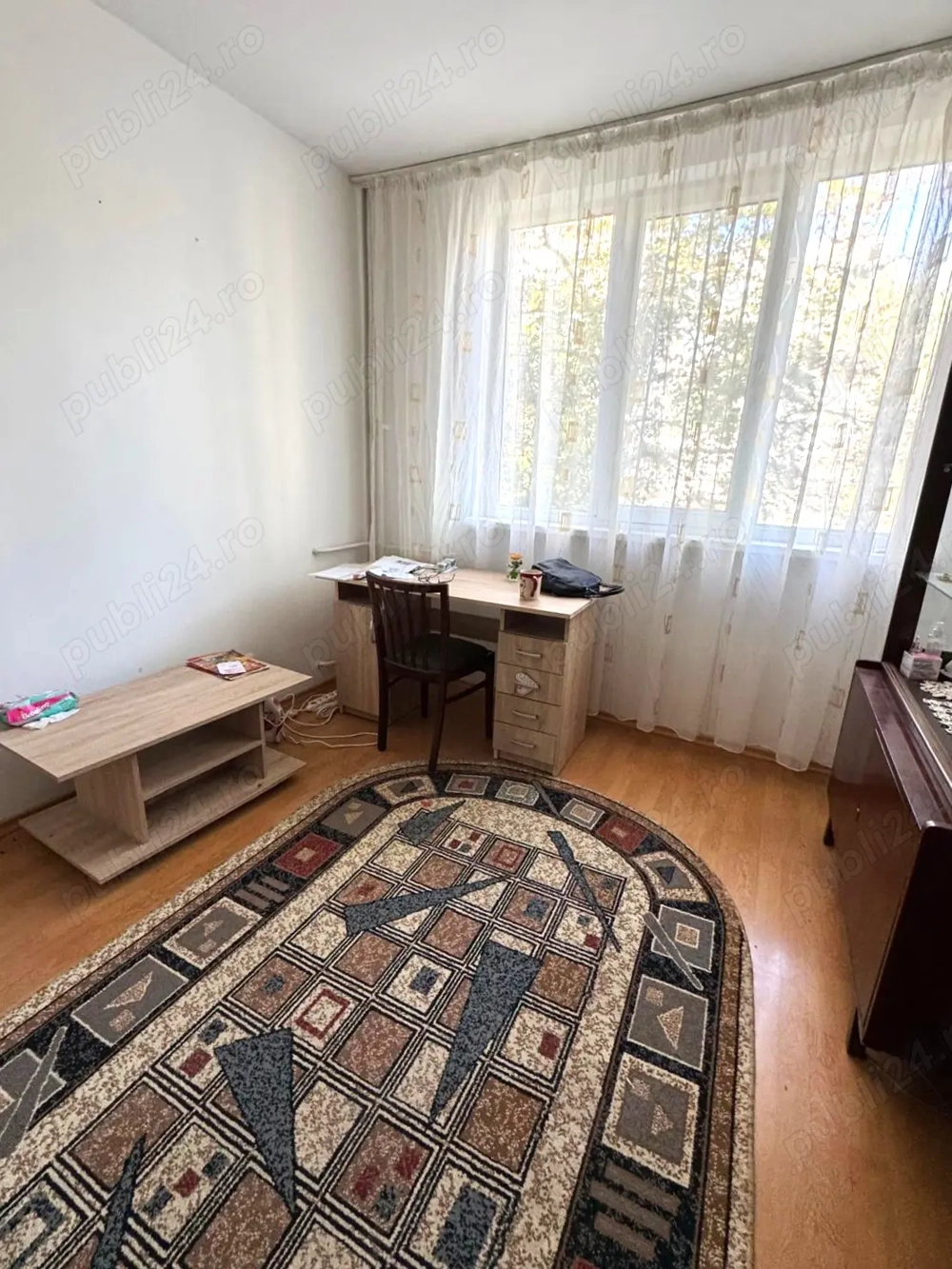 Apartament 2 camere, semidecomandat, etaj 1, Micro 19