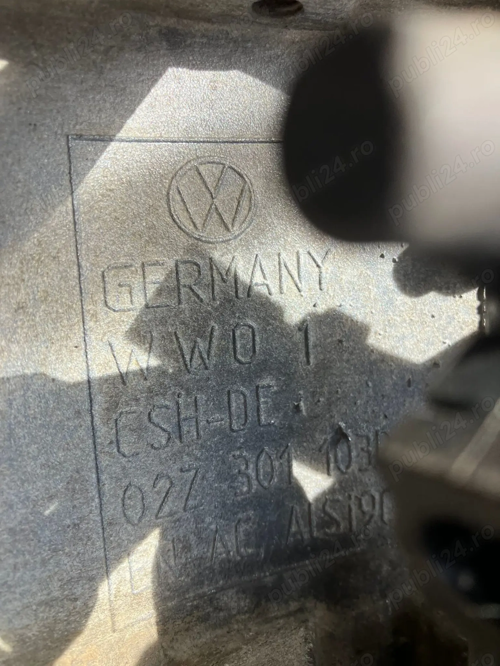 Cutie viteze VW T5 motor 1.9 5 trepte an 2008