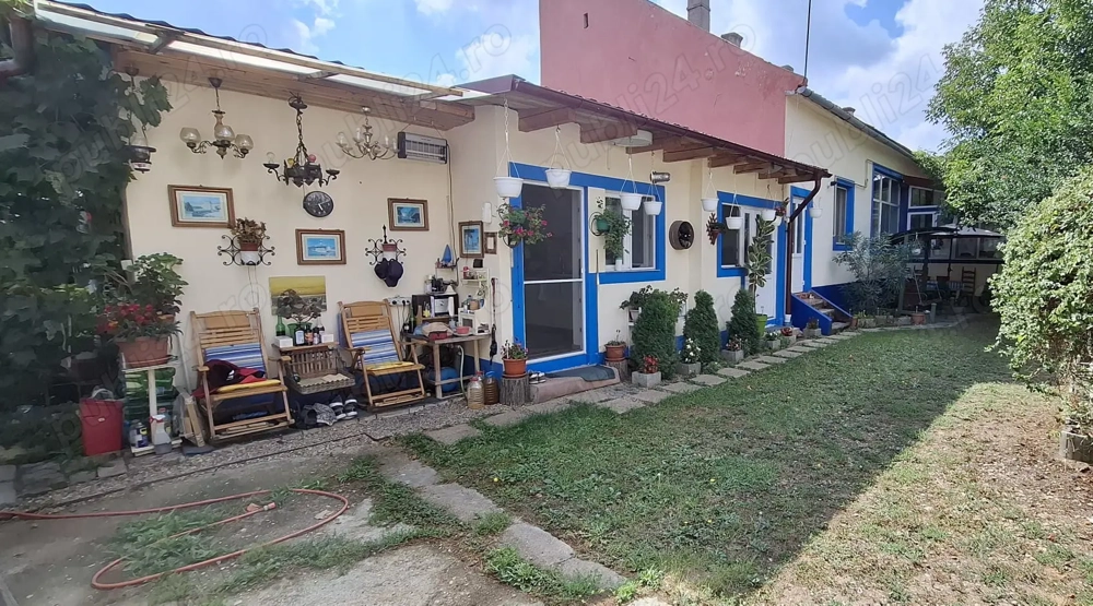 Vand casa in zona ultracentrala Arad