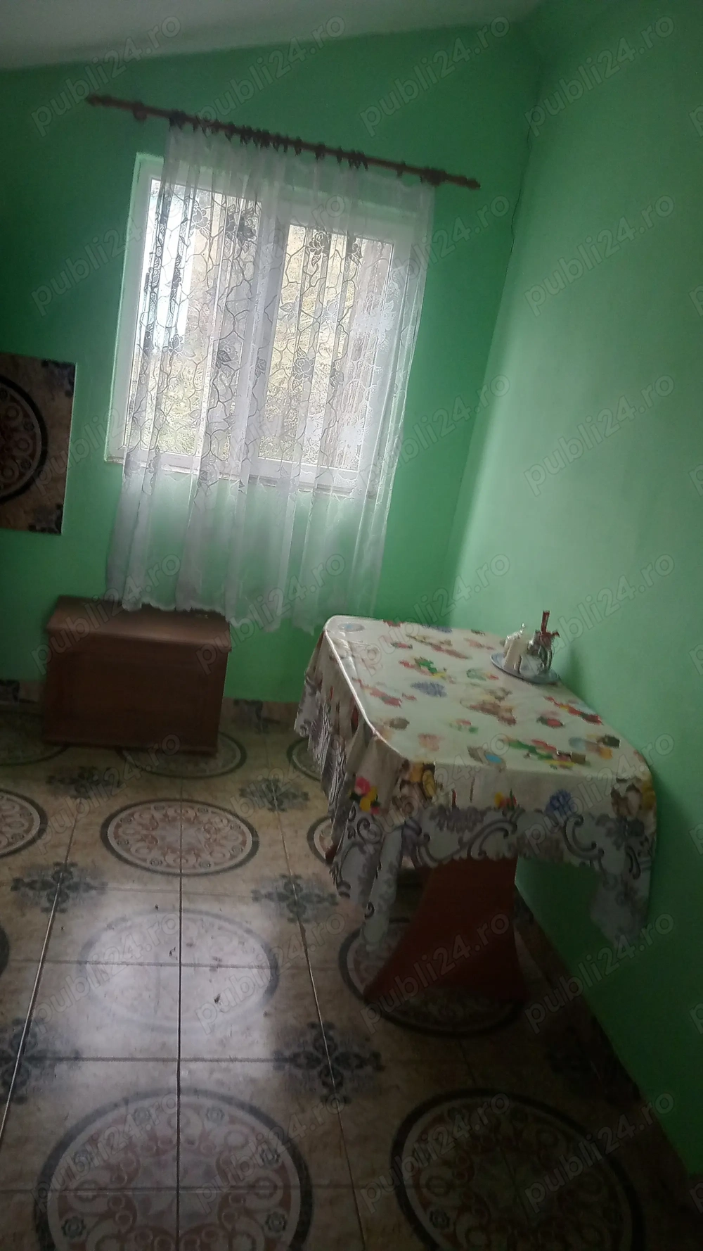 Vând casă  Vând casă