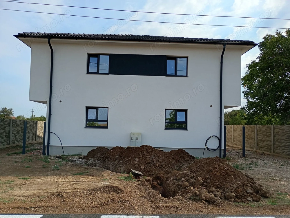 Sanandrei, Duplex pe Etaj, Drum Asflatat, Bucatarie Separata