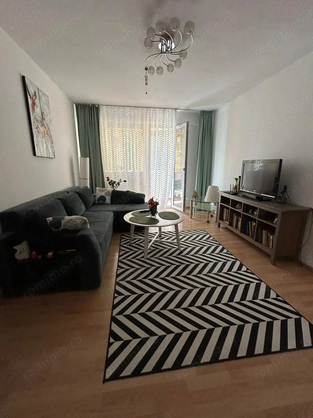 De inchiriat apartament de 3 camere in Titan, la 3 minute de metrou si parc IOR