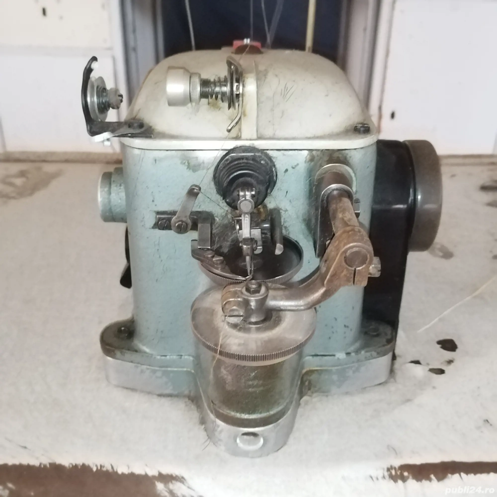 Masina de cusut blana Rimoldi