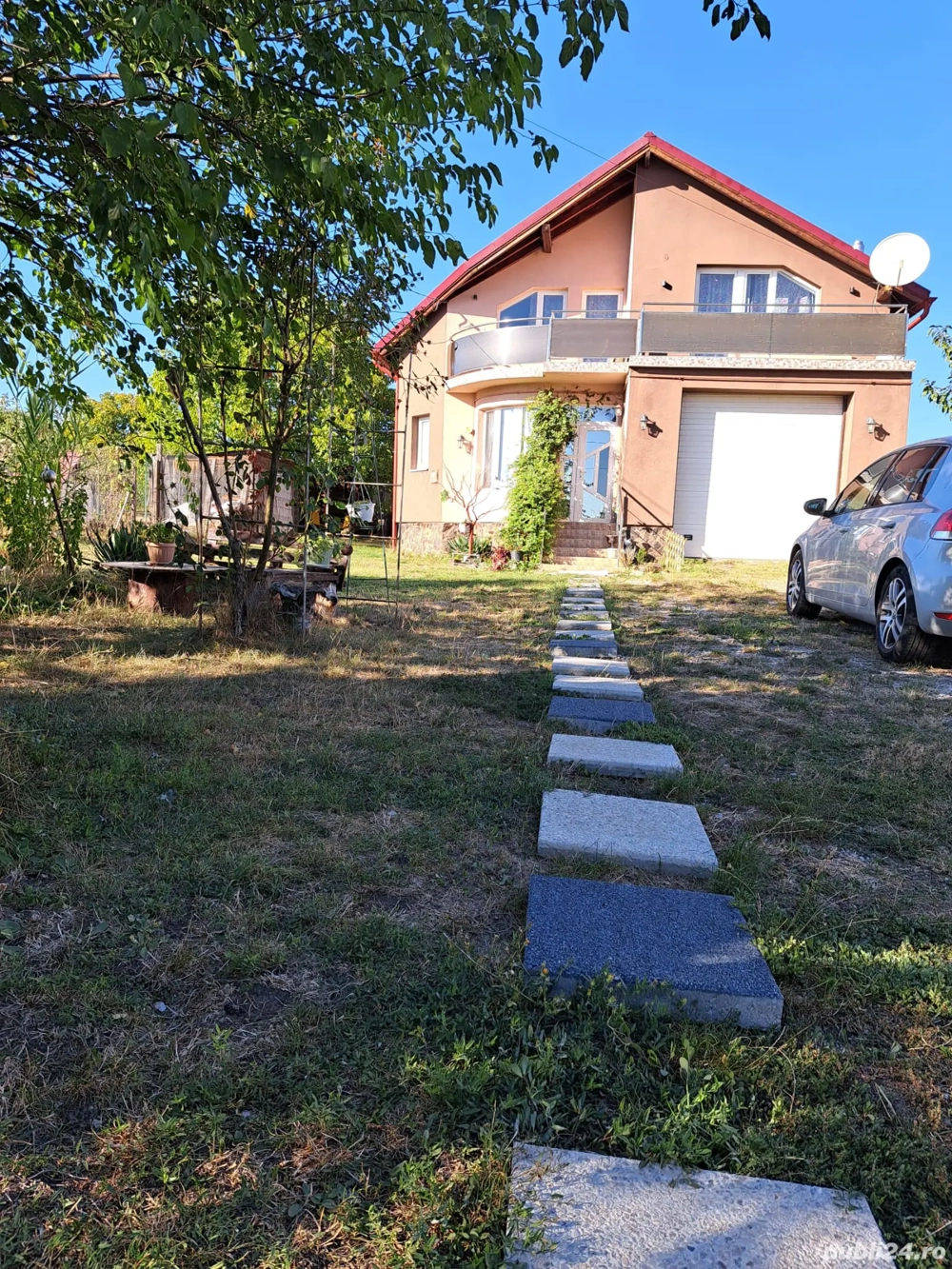 vand casa com Săndulesti