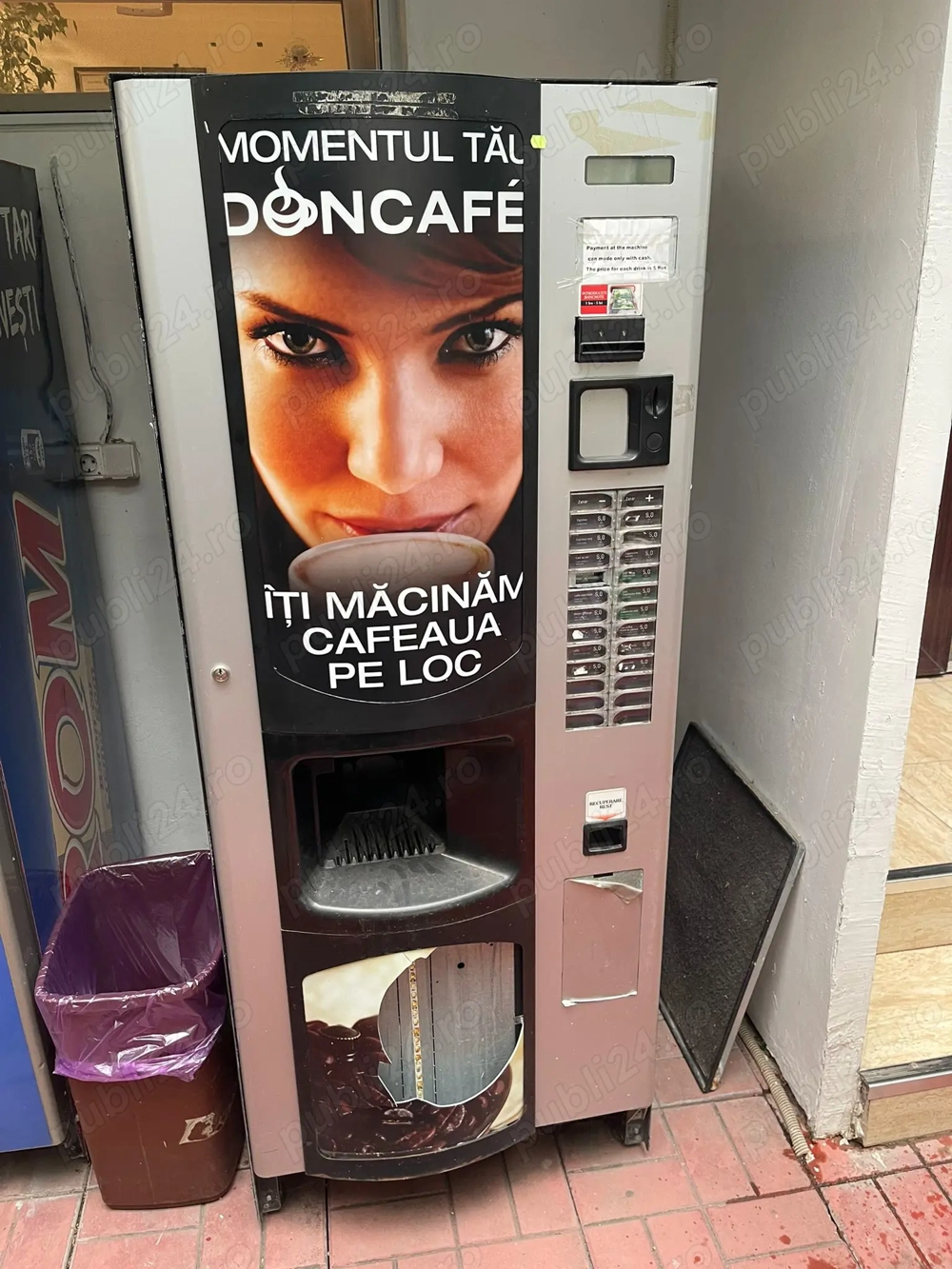 Aparat vending cafea si bauturi