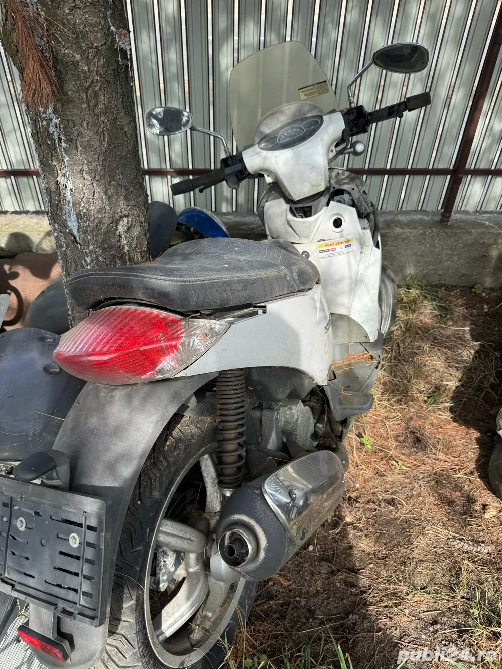 Dezmembrez Aprilia Scarabeo 125 Piese 