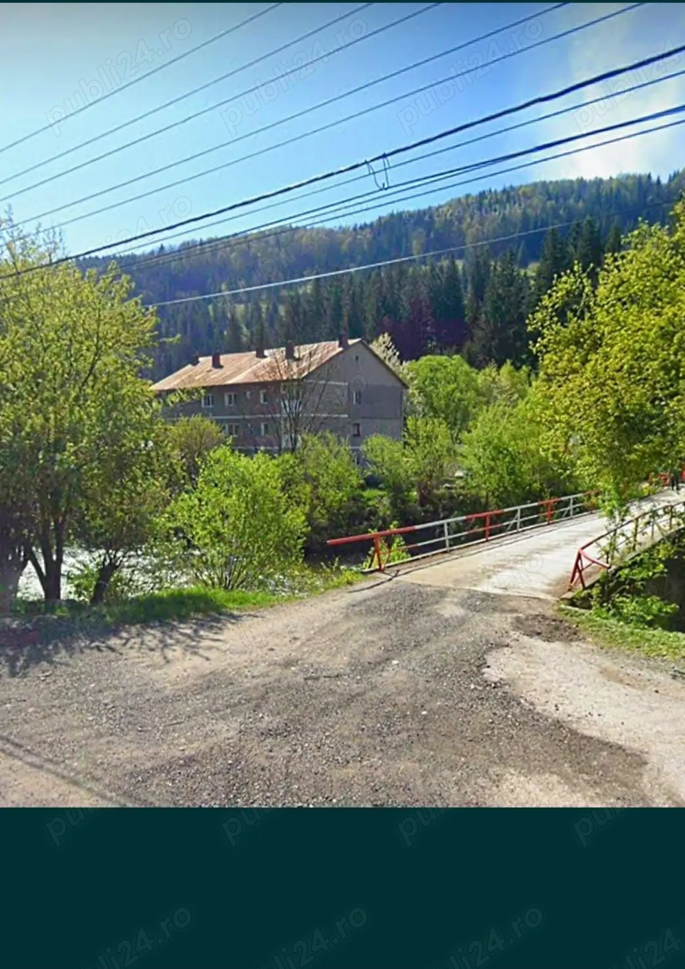 Vând apartament în zona turistică