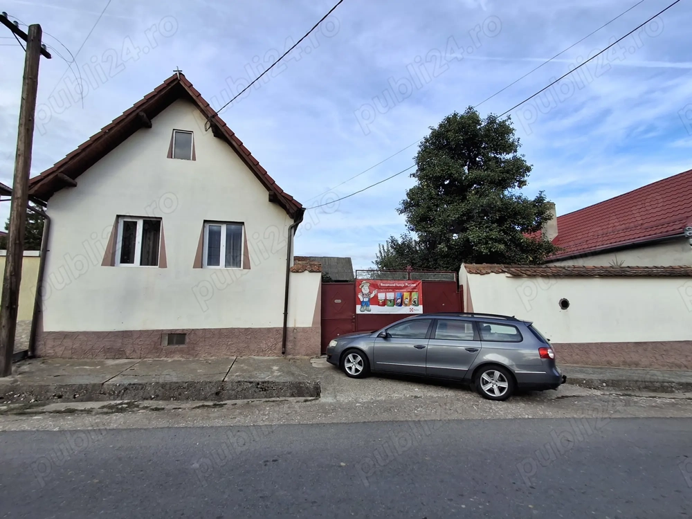 Casă de vanzare si 5 ha de pământ! Casă de vanzare si 5 ha de pământ!