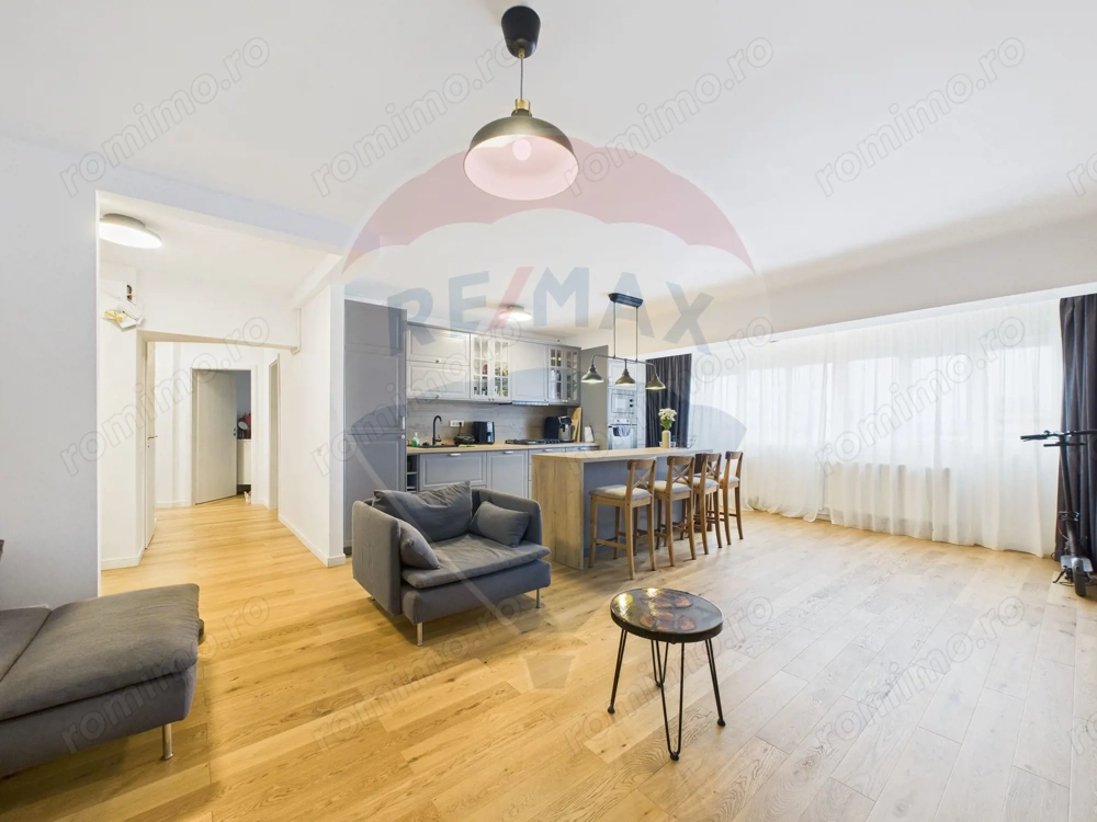 Apartament Ultrafinisat cu 4 camere de vanzare in zona Chisinau