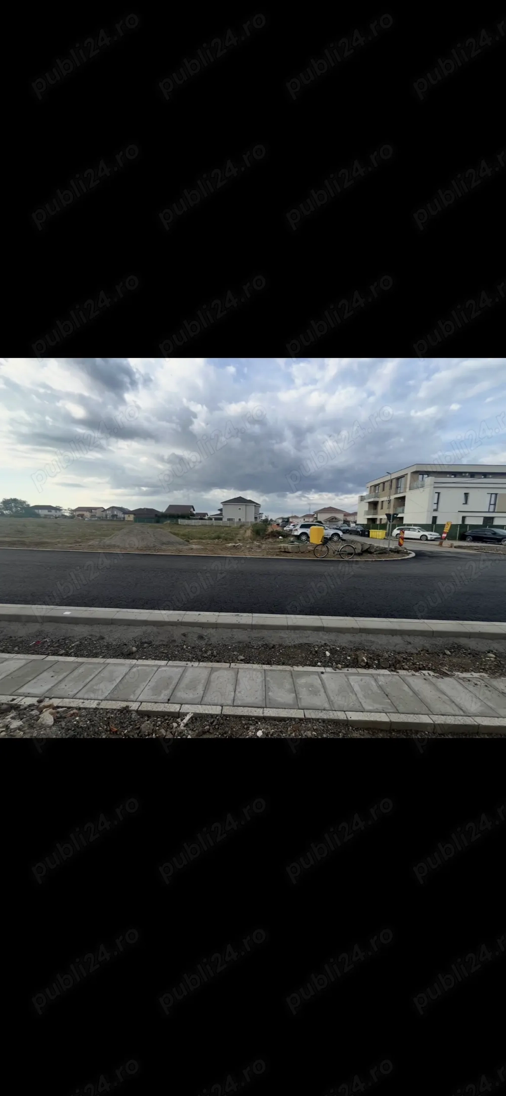 Proprietar vind 3 terenuri alăturate  două  cu SAD și unu pe colț B. Pascal cu T. Edison  