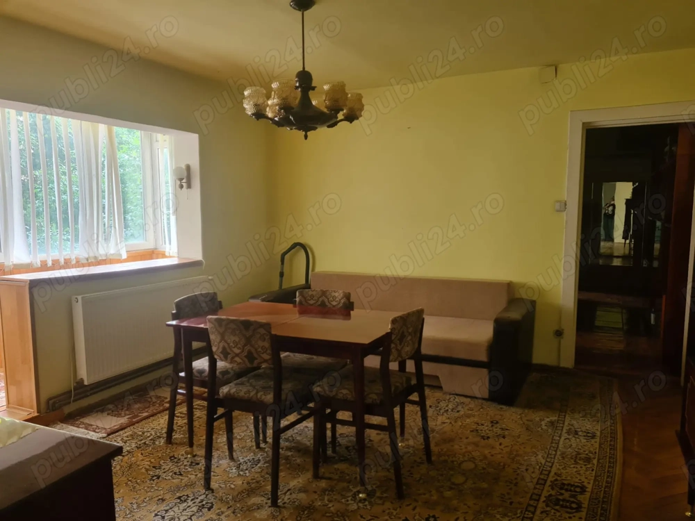 PROPRIETAR,vand apartament 3 camere+ garaj zona girocului