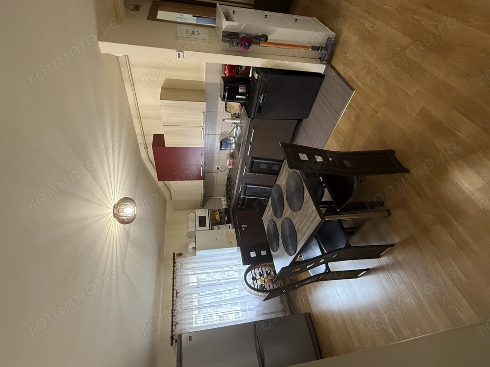 Proprietar!! Apartament(mansarda) 3 Cam. Bvd. Dambovita-Sagului Mobilat Utilat