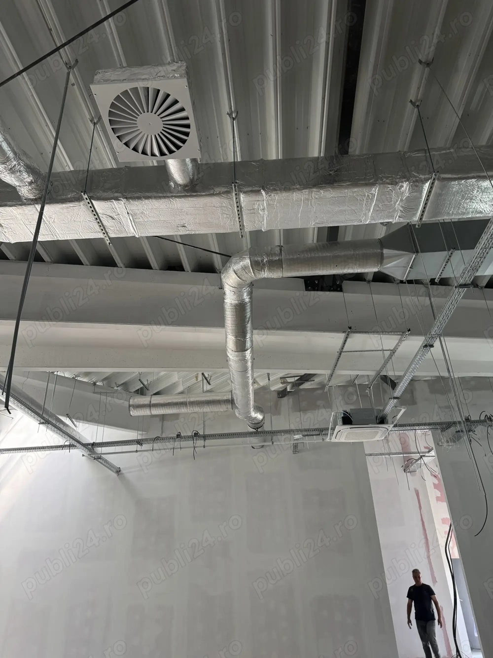 Cautam sa ne marim echipa 