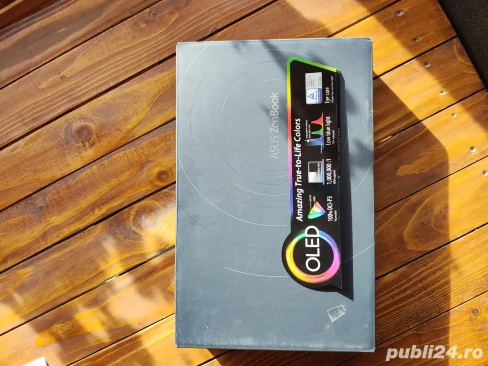 Ultrabook Asus Zenbook Oled UM325U