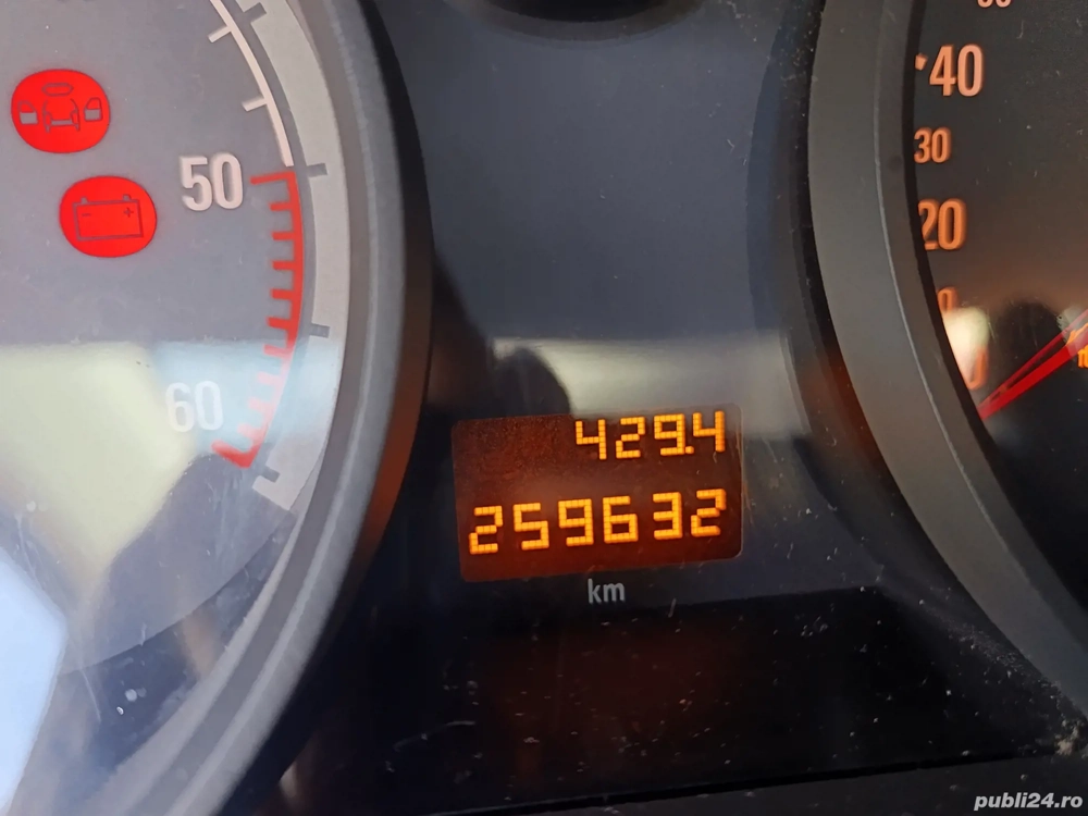 vând Opel Astra H 2010