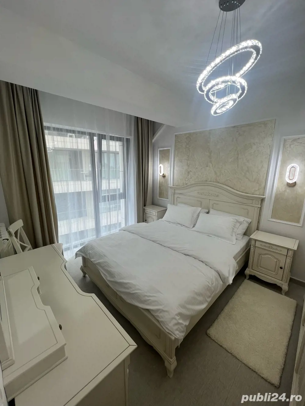 Inchiriez apartament 2 camere, Mamaia aproape de Campus