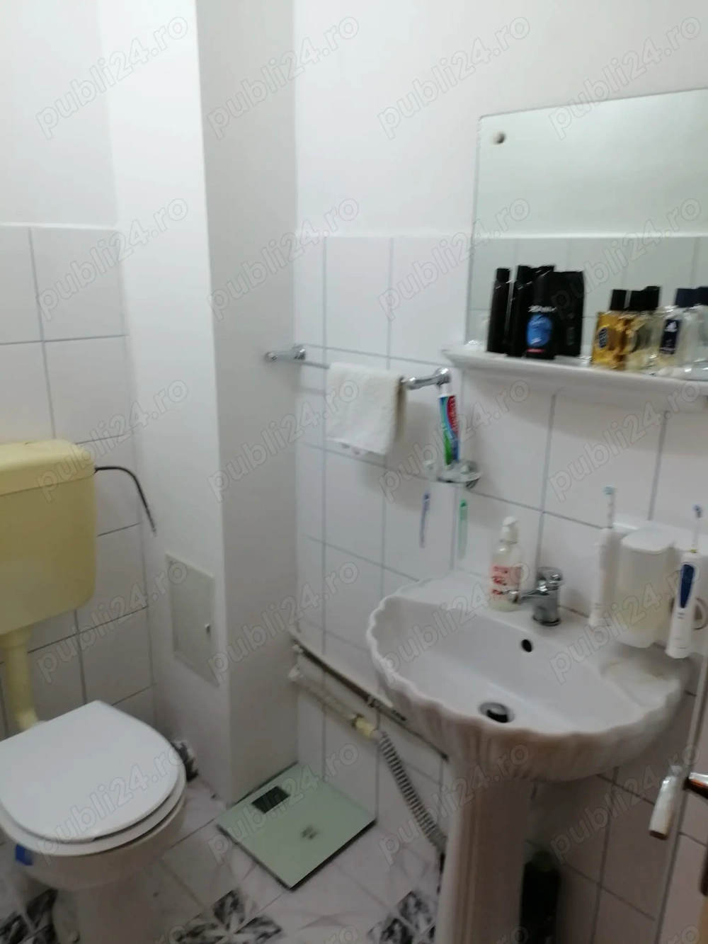 Apartament de vanzare.