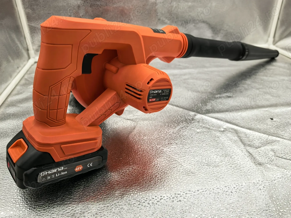 Suflanta si aspirator frunze Haina 48V cu 2 baterii 249 lei