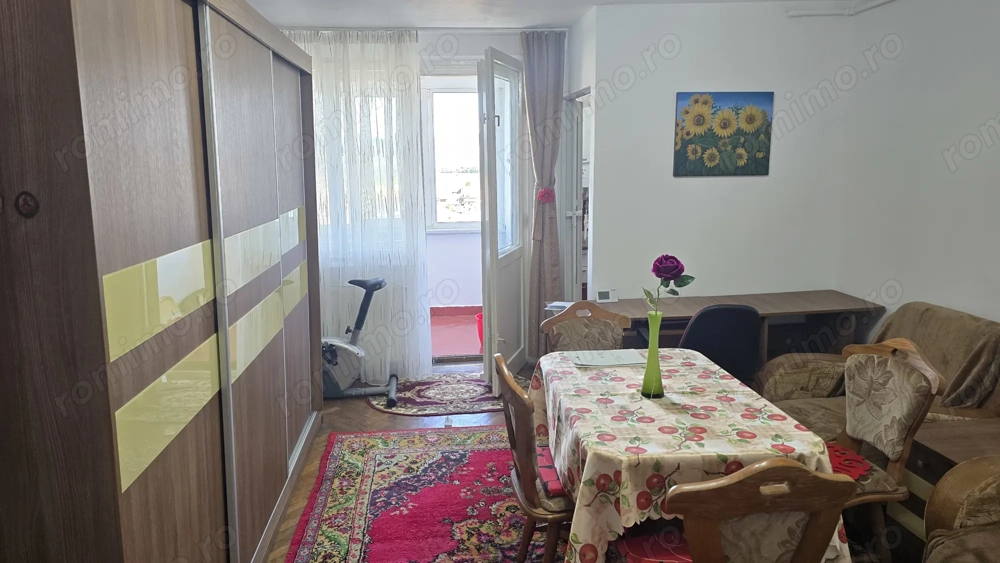 Vand garsoniera in Deva, zona I. Maniu, suprafata utila 31 mp, mobilata