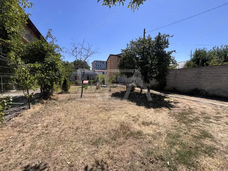 Teren 659 mp intravilan sector 4 Aparatorii Patriei 