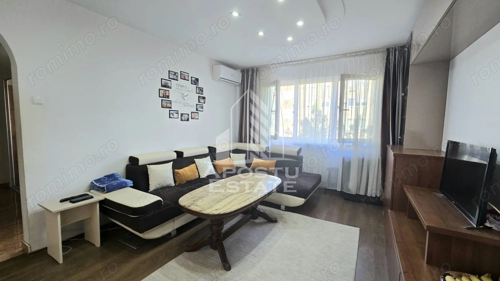 Apartament cu 4 camere, etaj intermediar, zona Dacia