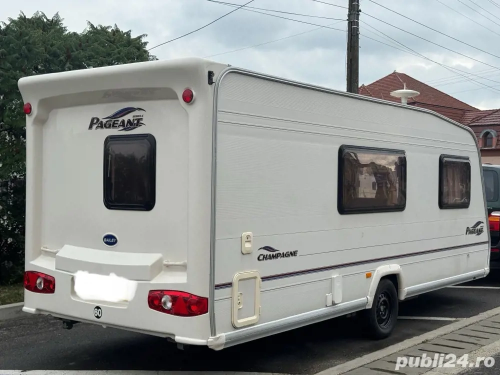 Vand Rulota Caravana Bailey  5-6 locuri de dormit An 2006